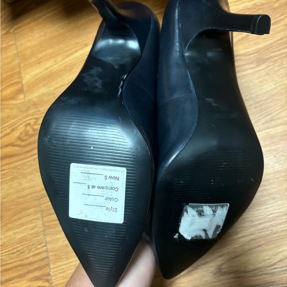 Navy blue pointed toe heels from Nine West - Picture 2 of 4